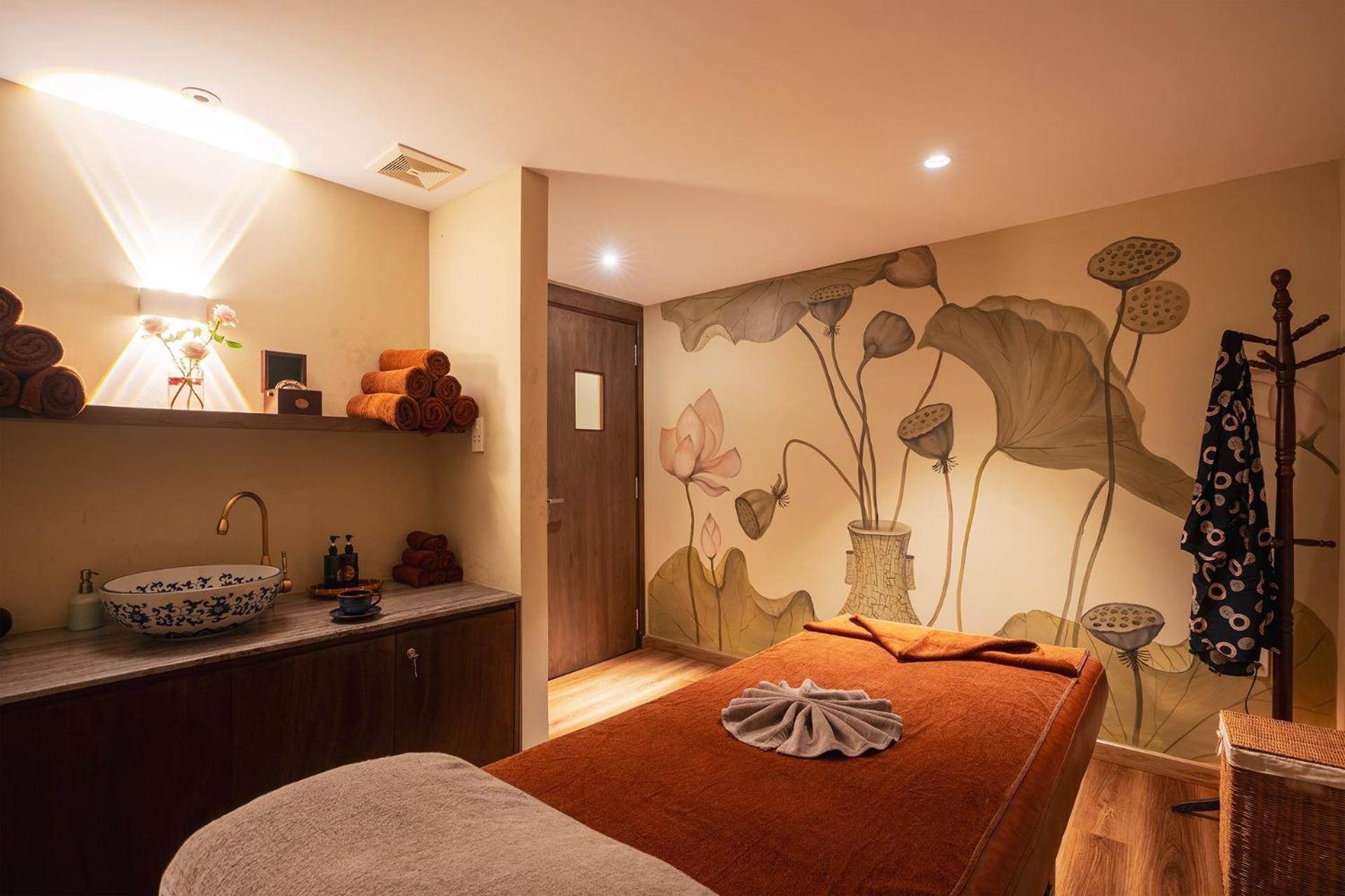 Alagon D'Antique Hotel & Spa Ho Chi Minh City Exterior photo
